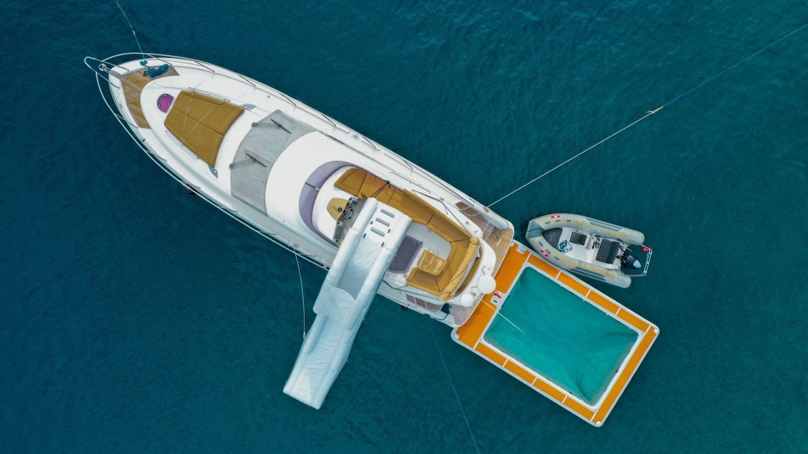 Yacht Sea Pools vs Floating Platforms: A Comparison