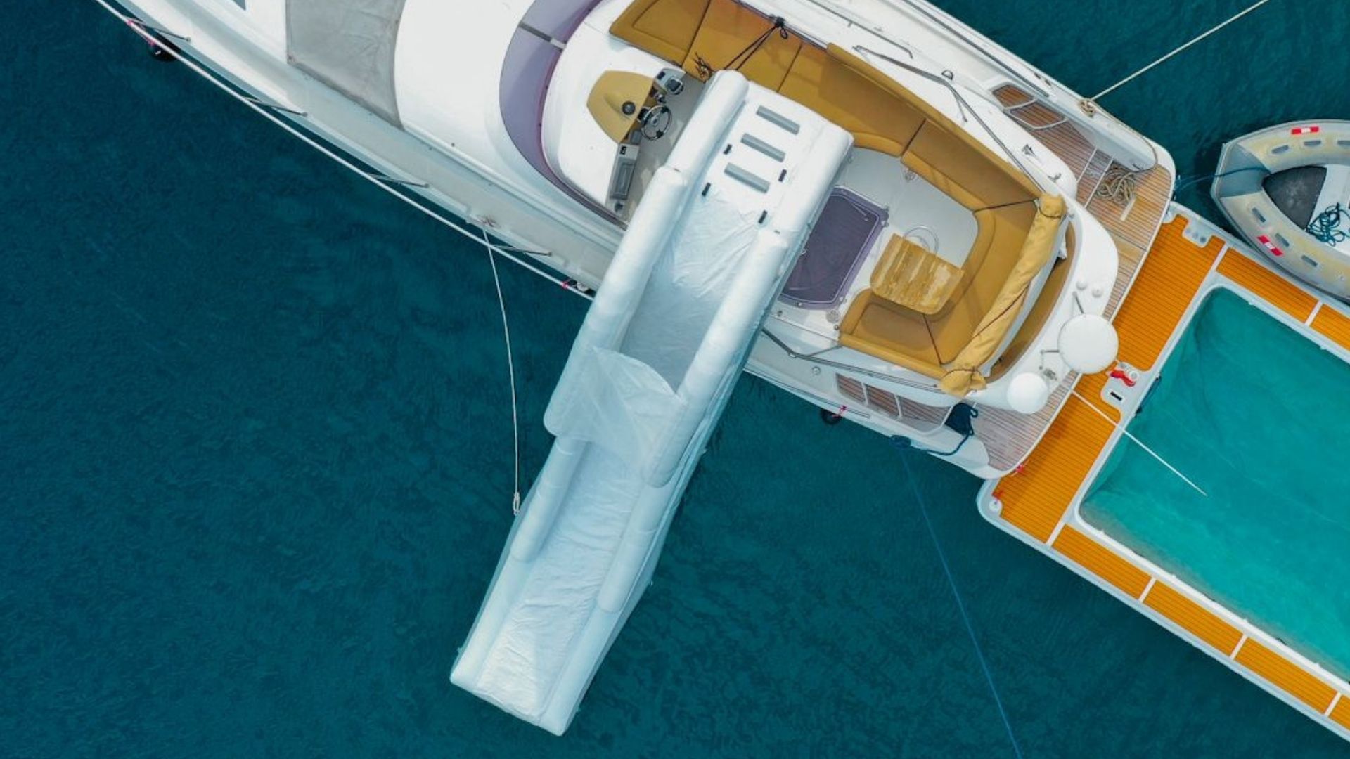 Yacht Slide